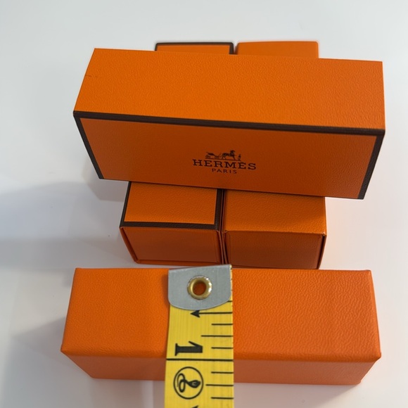 HERMES 3 small boxes. Lipstick, make up , jewelry boxes. Small size brand new. - Picture 8 of 9